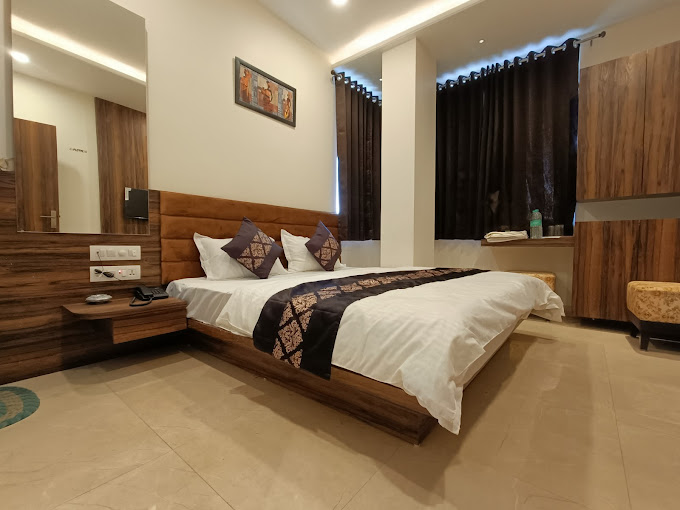 Budget Hotel In Udaipur Near Bus Stand